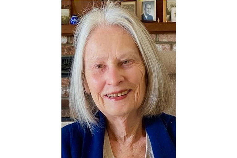 Gloria Bowles headshot